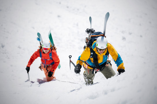 BERGSTEIGER magazine Listopad 2025 - GUIDE